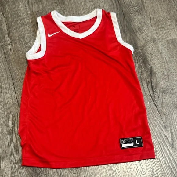 Nike Tank - Picture 1 of 3